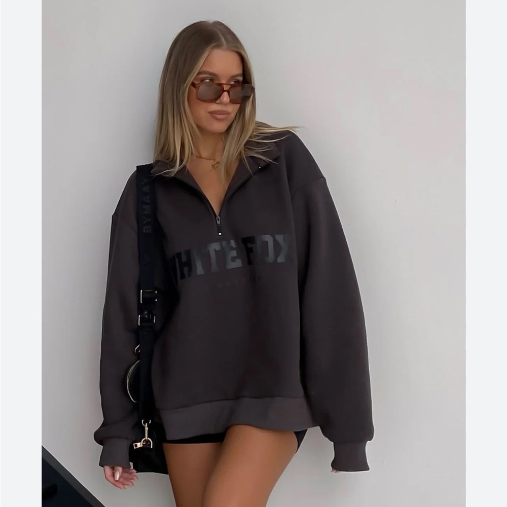 WHITE FOX High Standard Zip Front Sweater Shadow Black - M/L